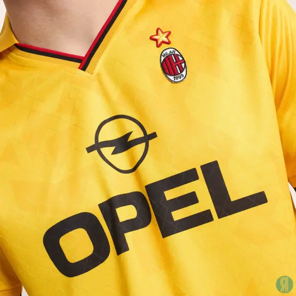 AC Milan 1995 - 96 Derde Retro Voetbalshirt